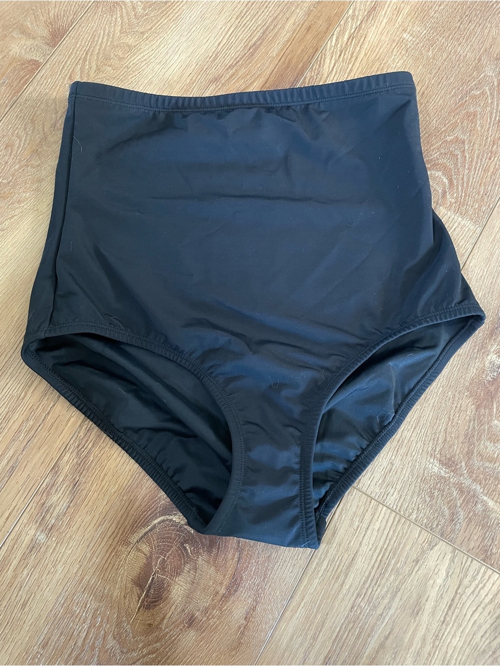 Land’s End Ultra High Rise Black Swim Bottoms; sz 12